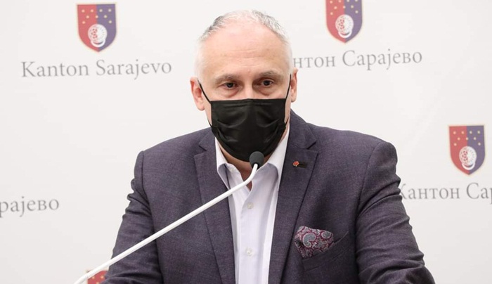 Zdravstveni sistem KS prenapregnut, ne može izdržati novi talas