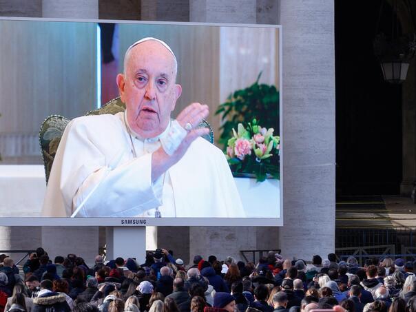Zdravstveno stanje pape Franje nakon bolesti 'dobro i stabilno'