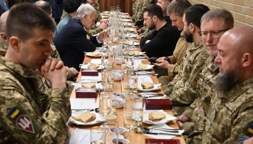 Zelenski iftario sa muslimanima u redovima ukrajinskih snaga