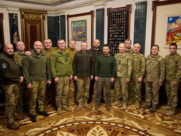 Zelenski imenovao pet novih komandanata i popunio tim Sirskog