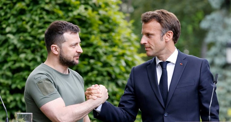 Zelenski Macronu nakon "ekstremno važnog razgovora": Hvala, prijatelju