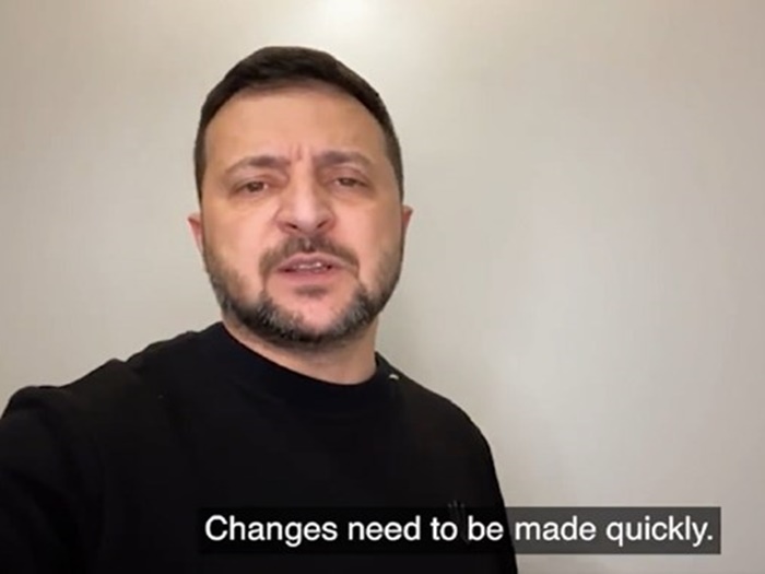 Zelenski najavio velike promjene u vojsci