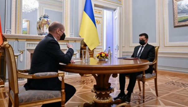 Zelenski pozvao Scholza i Steinmeiera da posjete Ukrajinu