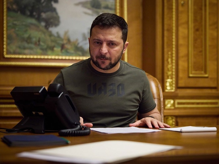 Zelenski prvi put javno priznao da postoji sukob sa Zalužnim