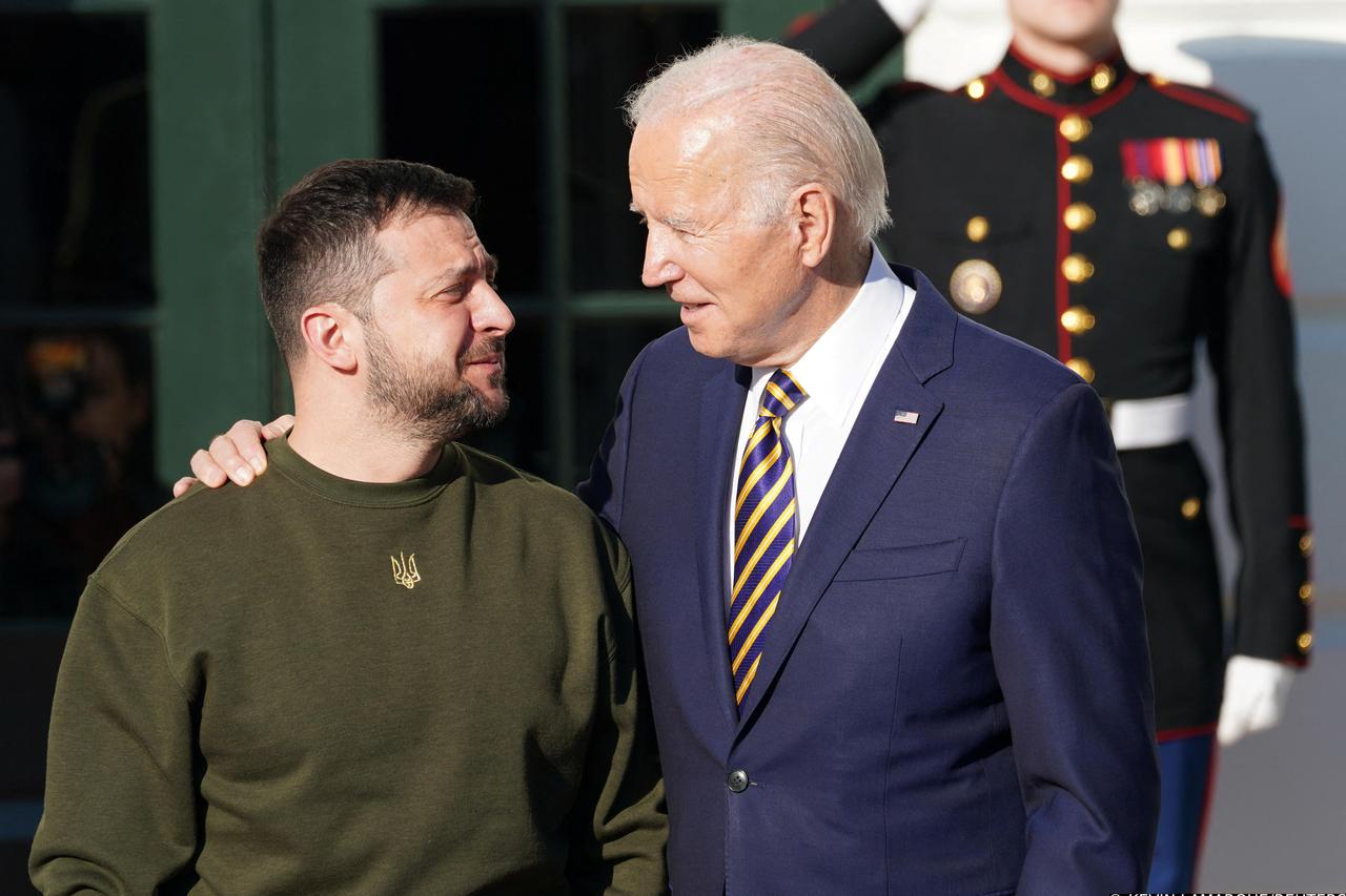 Zelenski putuje u Japan, stiže i Biden