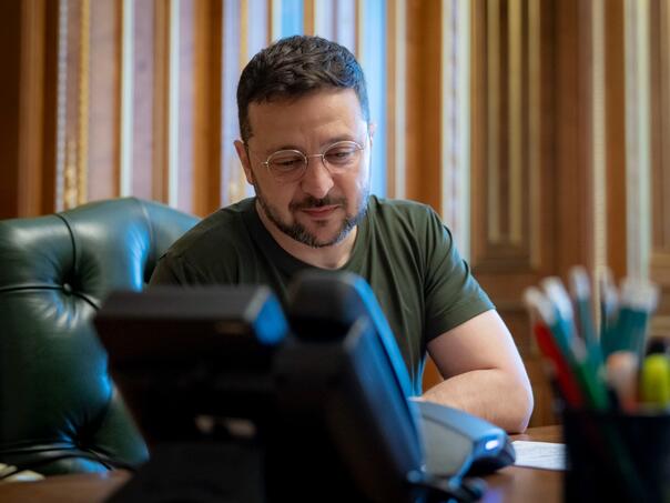 Zelenski razgovarao s papom Lavom XIV: Ukrajina traži pomoć Vatikana