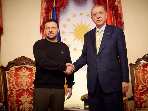 Zelenski sa Erdoganom: Pomoć Turske važna za sigurnu plovidbu Crnim morem