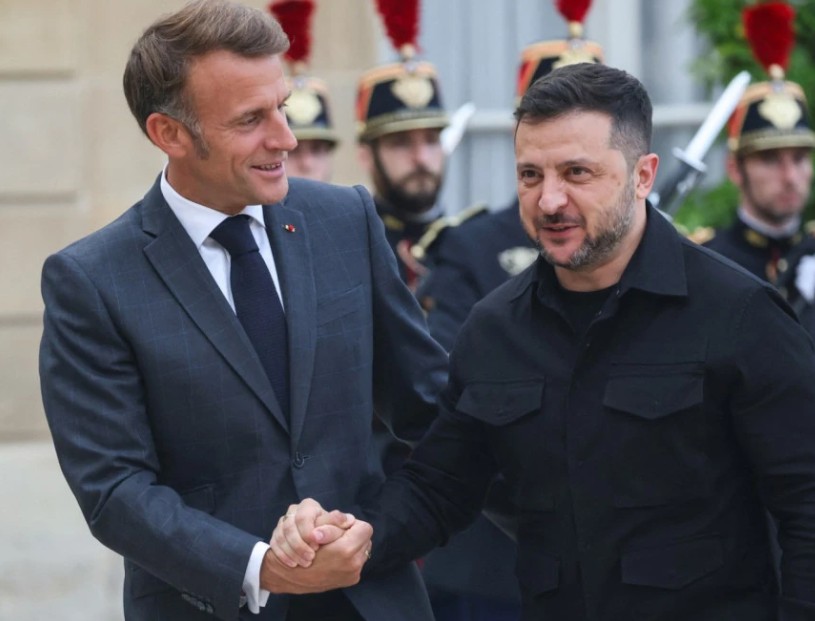 Zelenski stigao u Pariz, Macron ponudio garancije Evrope