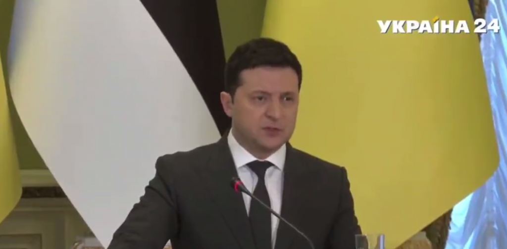 Zelenski: Svima koji su voljni da se priključe odbrani daćemo oružje