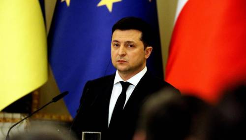 Zelenski: Tražimo diplomatska rješenja, ali spremni smo na sve