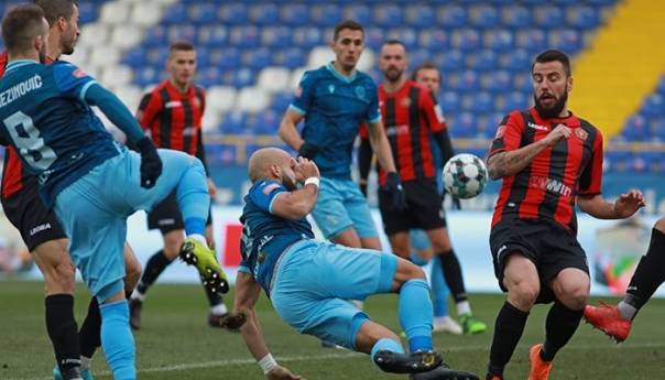 Željezničar i Sloboda u sjajnom meču na Grbavici podijelili bodove