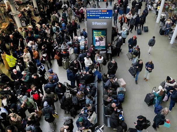 Željeznički saobraćaj između UK i kontinentalne Evrope ozbiljno poremećen