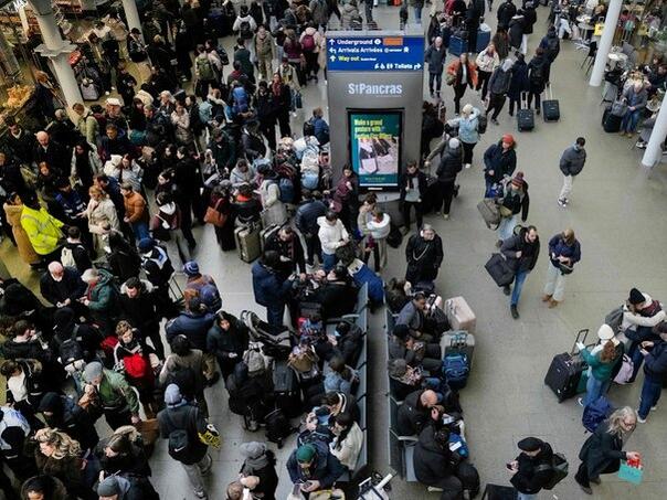 Željeznički saobraćaj između UK i kontinentalne Evrope ozbiljno poremećen