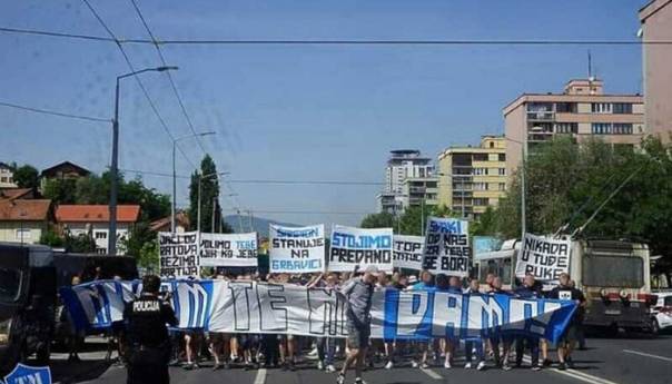 Željini navijači: Onemogućavanje demokratskog procesa je nedopustivo