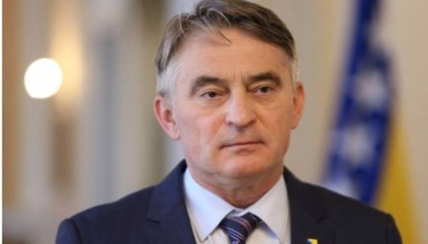 Željko Komšić potvrdio da je zaražen koronavirusom