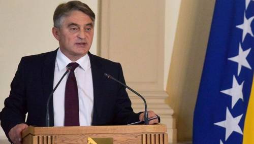 Željko Komšić uputio čestitku povodom Božića