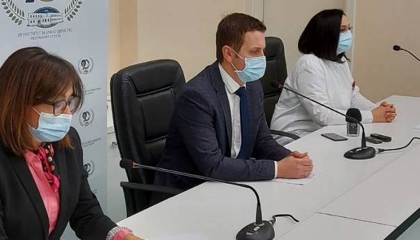 Zeljković: Nepovoljna epidemiološka situacija, nositi maske