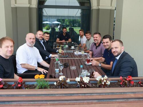 Zeljković posjetio članove stručnog štaba Zmajeva na Ilidži