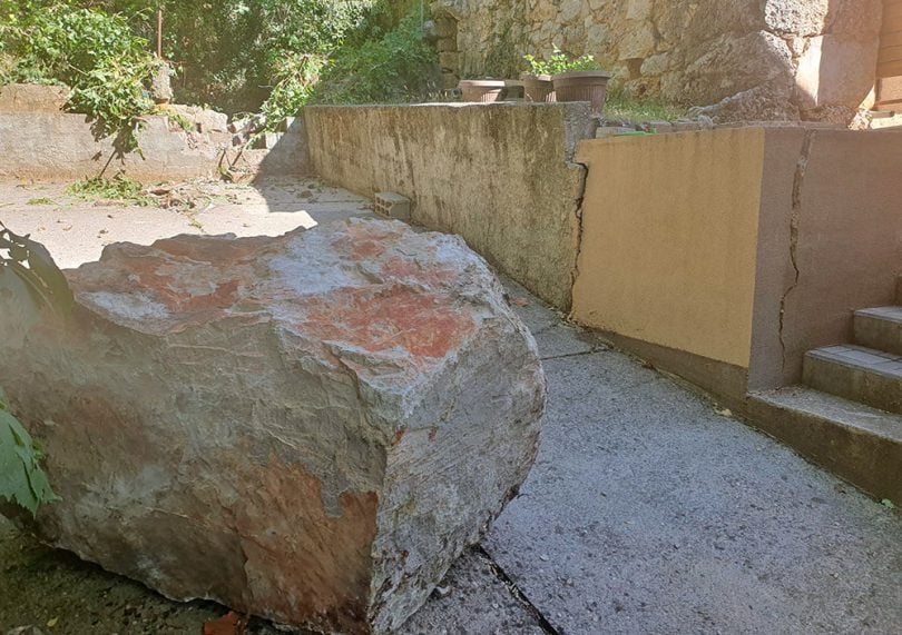 Zemljotres u Grudama: Odron stijene ugrozio porodičnu kuću