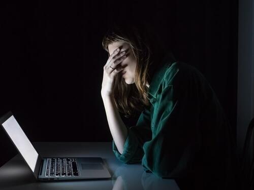 Žena i muškarac iz Sl. Broda nasjeli na kompjutersku prevaru i ostali bez hiljadu eura