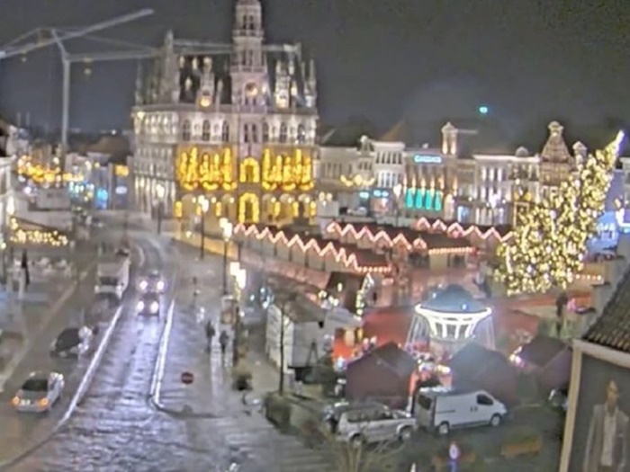 Žena poginula nakon pada božićnog drvceta u Belgiji