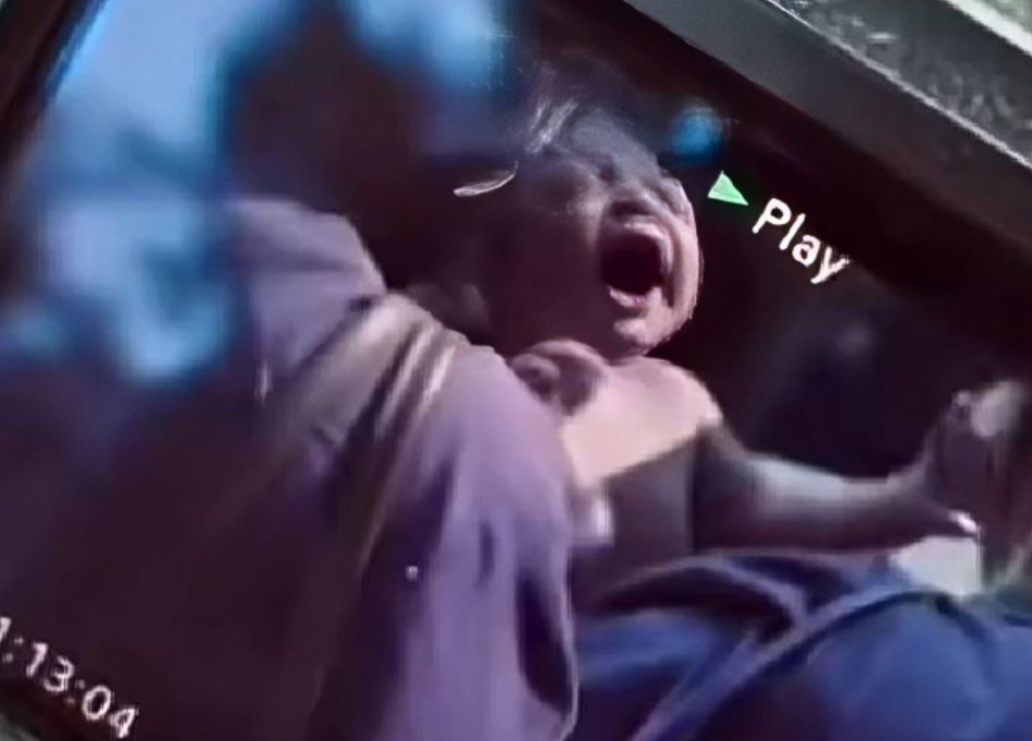 Žena se porodila na ulici u Bangkoku, nakon što je evakuisana bolnica