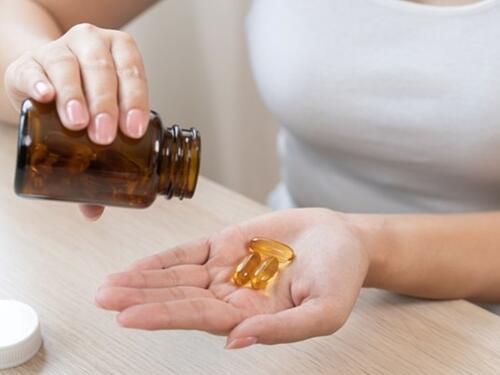 Žena ste i imate preko 35 godina? Trebali biste uzimati ova četiri dodatka prehrani