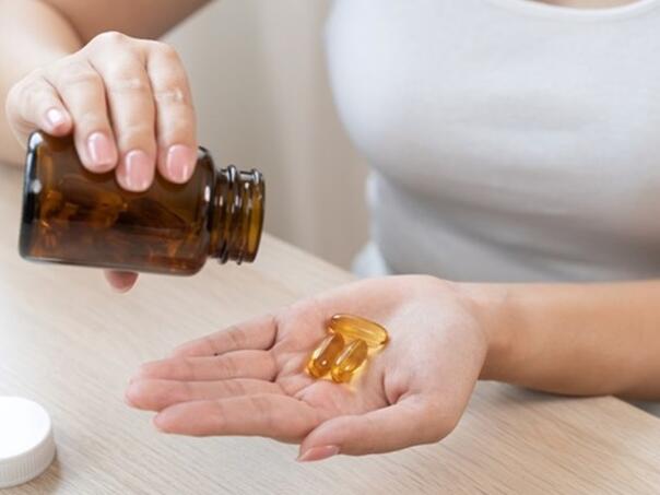 Žena ste i imate preko 35 godina? Trebali biste uzimati ova četiri dodatka prehrani