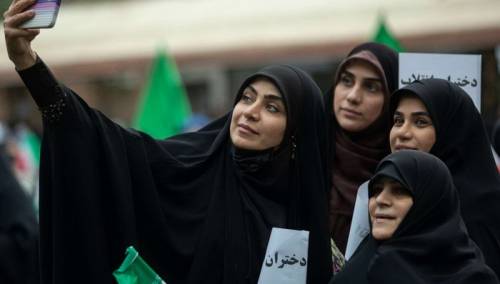 Žene koje krše islamska pravila oblačenja bit će kažnjene