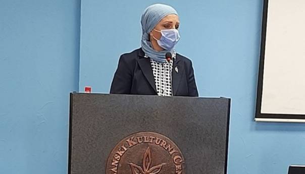 Žene SDA odlučne u donošenju boljeg zakona o porodicama sa djecom