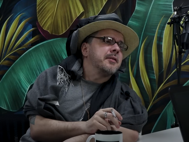 Ženi se Bojan Tomović, izabranicu upoznao na psihijatriji