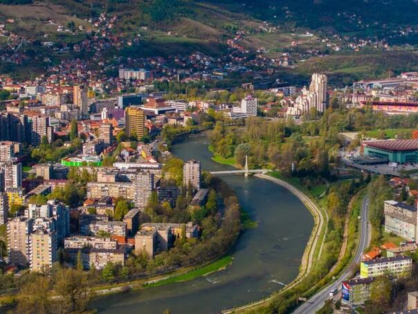Zenica: Muškarac umro u policijskoj ćeliji nakon što je priveden