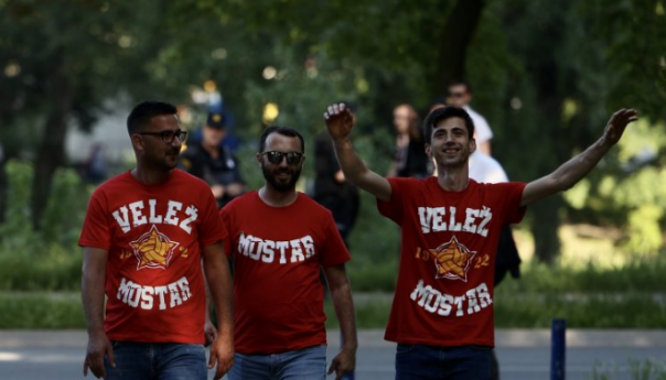 Zenica obojena u bordo i crvenu boju pred finale Kupa BiH