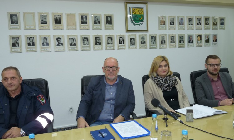 Zenica: Sindikat državnih službenika i namještenika najavio štrajk upozorenja