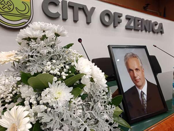 Zeničani se oprostili od Besima Spahića, ratnog načelnika koji je odbio razmjenu stanovništva