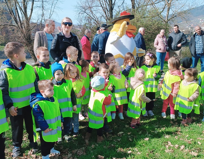 Zeničani slave čimburijadu: Okupljanje na obalama Bosne