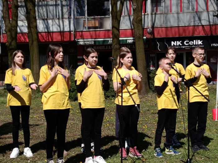 Zeničani u Parku Kulin ban obilježili 822. godišnjicu Bilinopoljske izjave i 80. oslobođenja u NOR-u