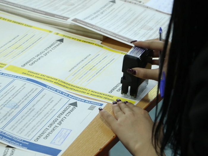 Zeničani uznemireni zbog brojnih izmjena lokacija za glasanje u spiskovima CIK-a BiH