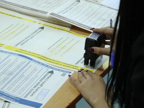 Zeničani uznemireni zbog brojnih izmjena lokacija za glasanje u spiskovima CIK-a BiH