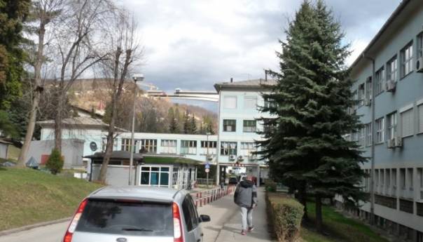 Zenička bolnica naložila svojim zaposlenicima izbjegavanje sumnjivih kontakata