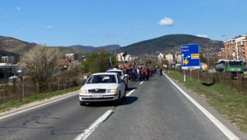 Zenički rudari prekinuli blokadu M-17, radnički neposluh se nastavlja