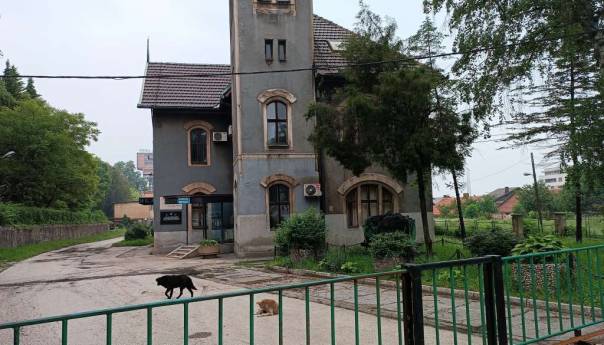 Zenički rudari zbog štrajka upozorenja sišli u jame sat kasnije