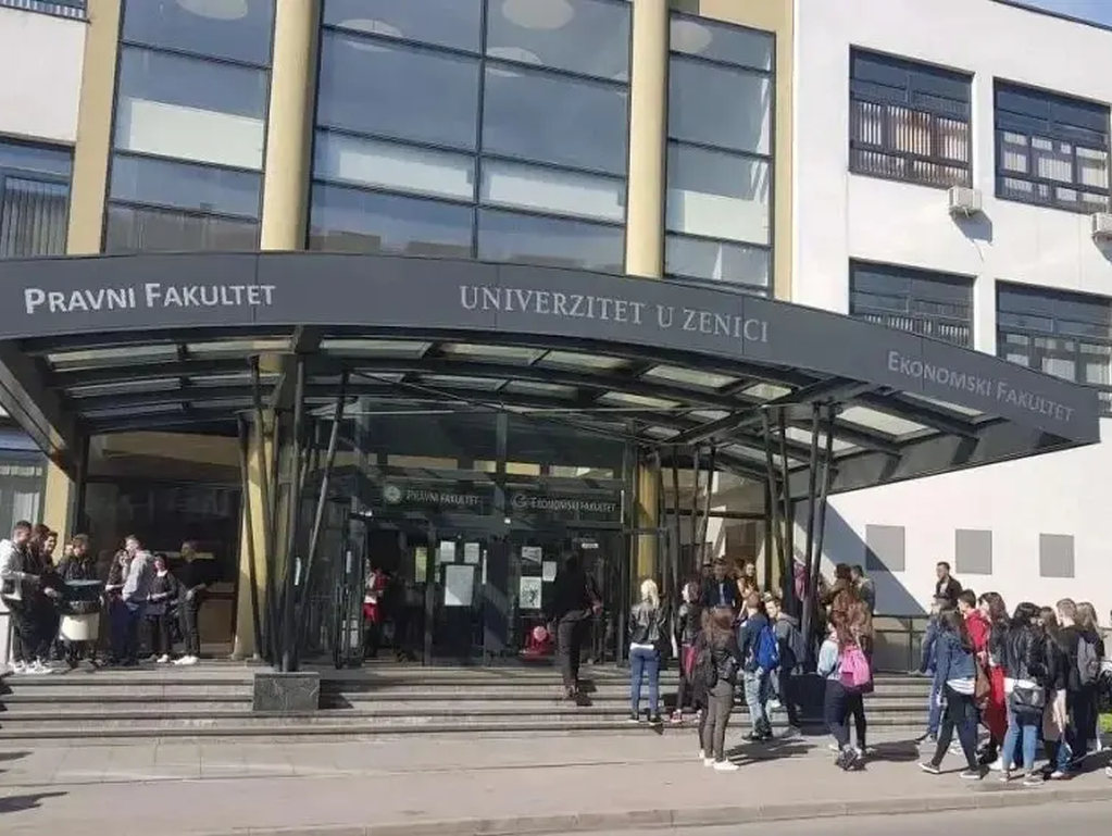 Zenički univerzitet dobio rješenje o institucionalnoj reakreditaciji