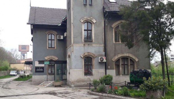 Zeničkim rudarima uplaćena plaća i jedan topli obrok pa bi s radom mogli početi u drugoj smjeni