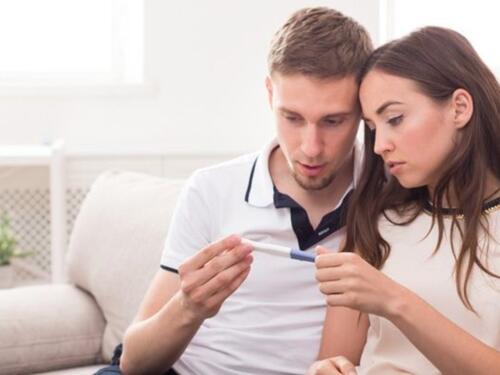 Ženska plodnost u šoljici čaja: Otkrijte čudo macine trave