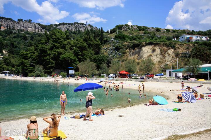 Ženu udario grom dok je plivala, životno ugrožena