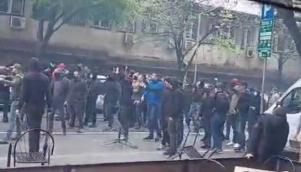 Žestok obračun navijača Zvezde i Partizana na ulicama Beograda