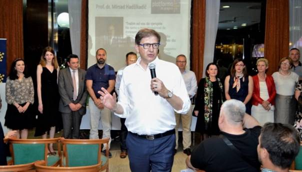 Kritike Hadžikadiću: Članstvo protiv ujedinjenja s drugim strankama