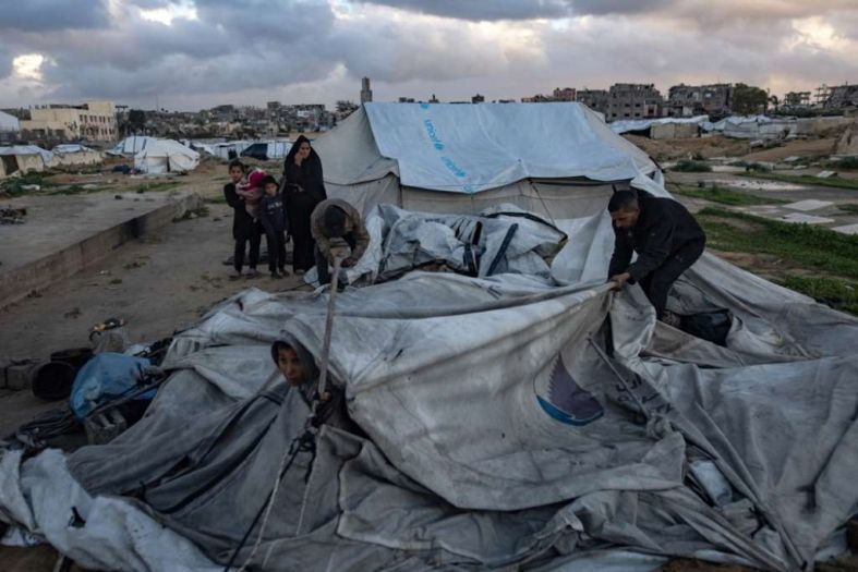Zimska oluja pogodila Gazu, raseljene porodice ostale bez skloništa