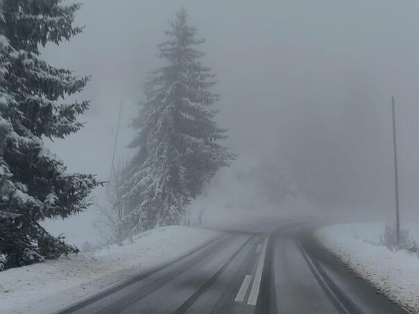 Zimski haos na putevima u BiH, kolaps na brojnim dionicama